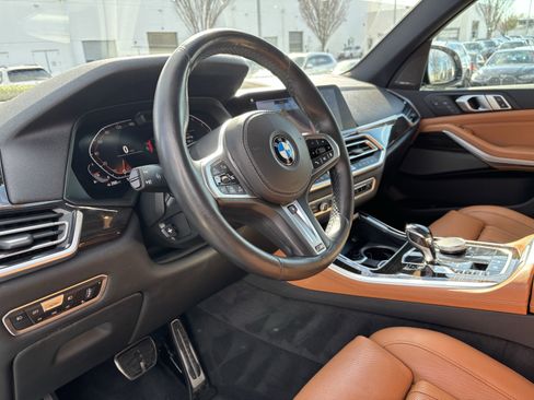 Used 2019 BMW X5 xDrive40i w/ M Sport Package image 17
