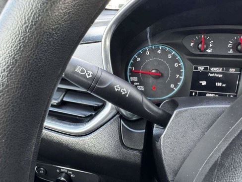 Used 2018 Chevrolet Equinox LS FWD image 26