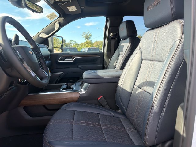 New 2026 Chevrolet Silverado 2500 High Country w/ Technology Package AWD/4WD image 18