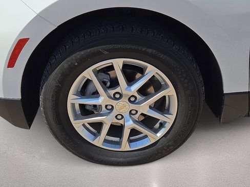 Used 2022 Chevrolet Equinox LT FWD image 10