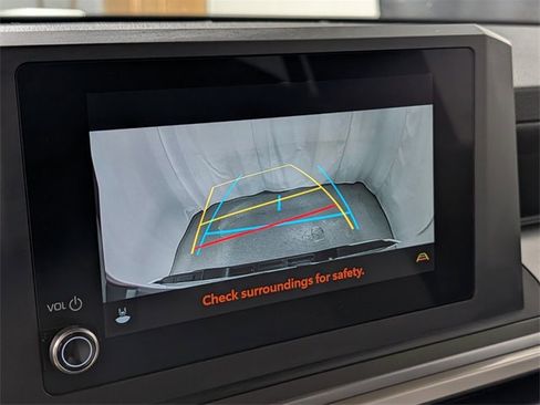 Used 2025 Toyota Tacoma TRD Sport image 28