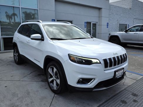 Used 2020 Jeep Cherokee Limited image 6