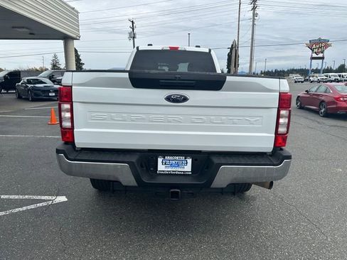 Used 2022 Ford F350 XLT image 4