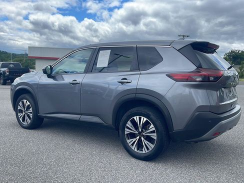 Used 2023 Nissan Rogue SV AWD/4WD image 5