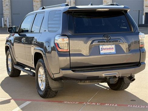 Used 2015 Toyota 4Runner SR5 Premium image 6