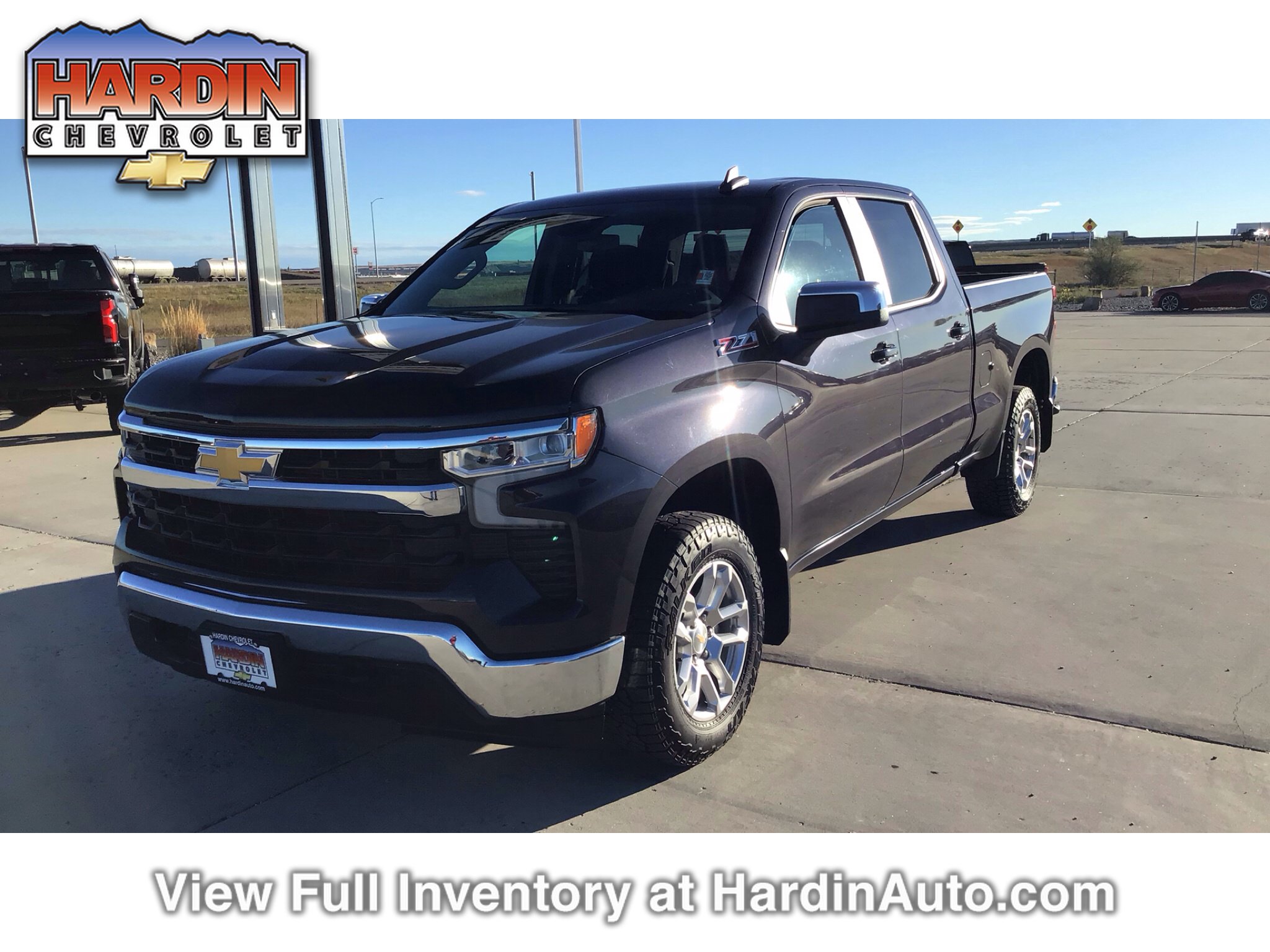 Used 2023 Chevrolet Silverado 1500 LT w/ Z71 Off-Road Package AWD/4WD image 1