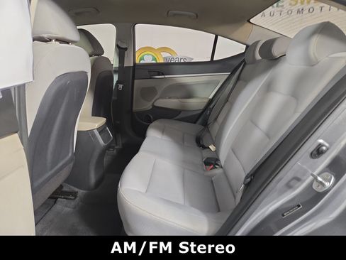 Used 2018 Hyundai Elantra SEL FWD image 12