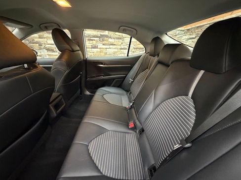Used 2020 Toyota Camry SE image 27