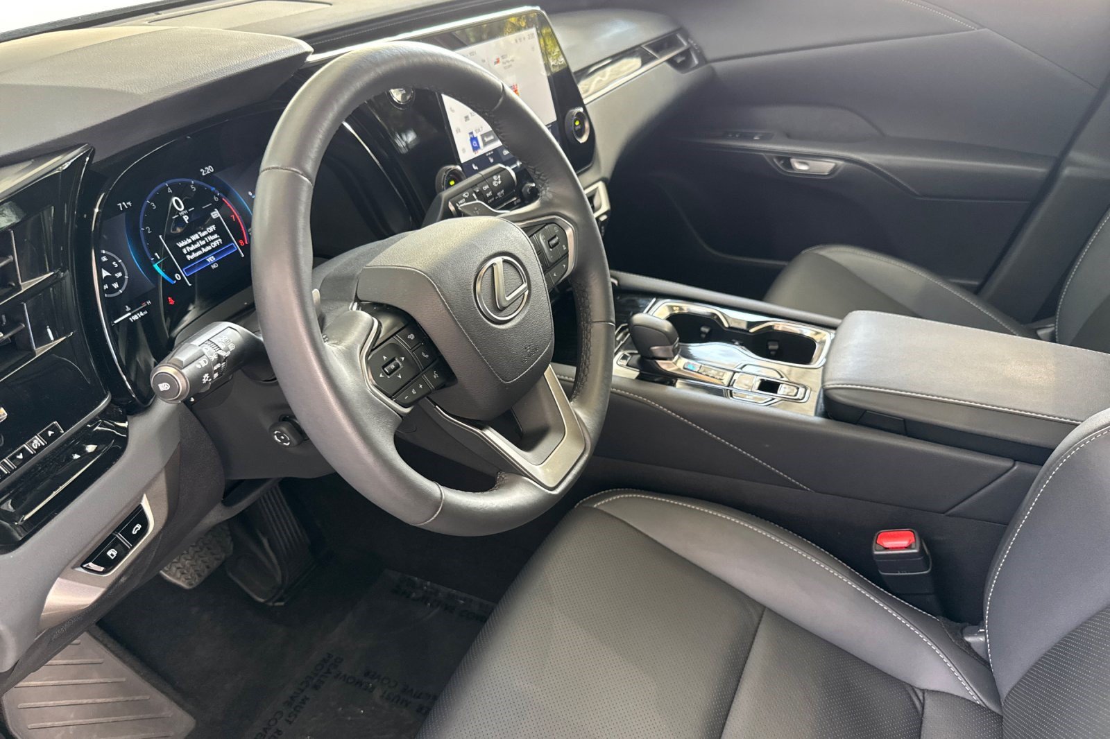Certified 2025 Lexus RX 350 FWD w/ Technology Package image 11