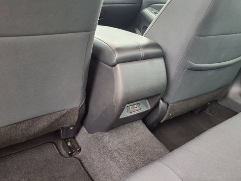 Used 2025 Nissan Altima 2.5 SV FWD image 19
