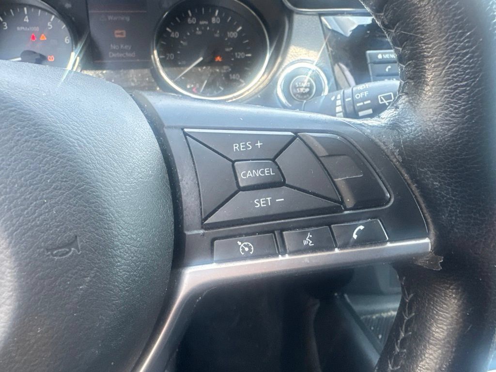 Used 2020 Nissan Rogue Sport AWD image 36
