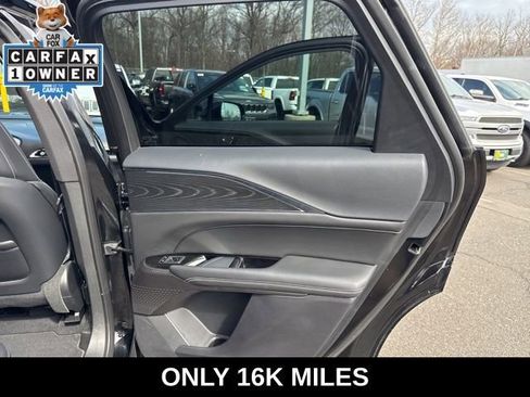 Used 2024 Cadillac Lyriq Sport image 36