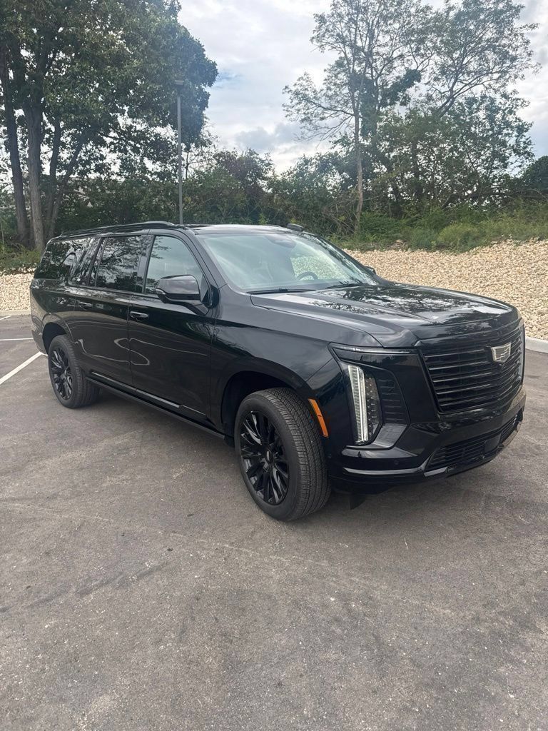Used 2026 Cadillac Escalade ESV Platinum Luxury w/ LPO, Floor Liner Package AWD/4WD image 3