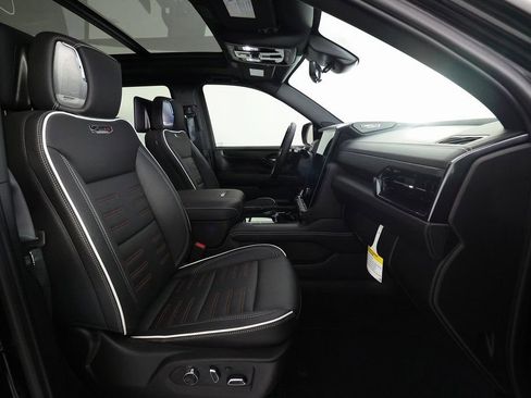 Used 2026 GMC Yukon AT4 Ultimate image 10