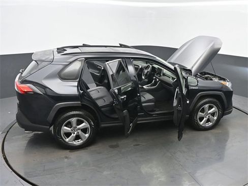 Used 2020 Toyota RAV4 Limited image 65