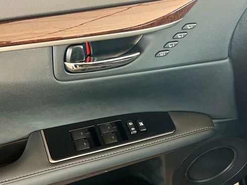 Used 2018 Lexus ES 350 w/ Navigation System Package image 12