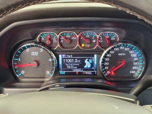 Used 2018 Chevrolet Silverado 2500 High Country w/ Duramax Plus Package AWD/4WD image 27