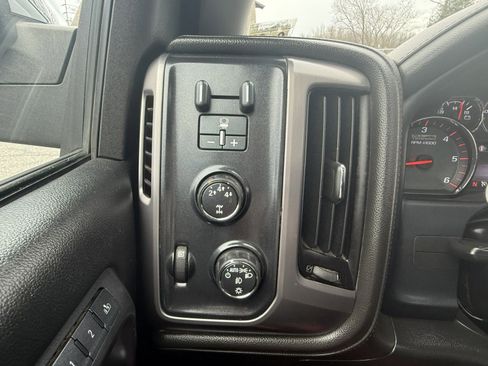 Used 2015 GMC Sierra 2500 SLT w/ All-Terrain HD Package image 26