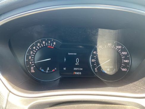 Used 2017 Lincoln MKX Select w/ Select Plus Package FWD image 22