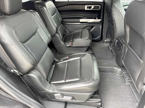 Certified 2023 Ford Explorer XLT w/ Equipment Group 202A AWD/4WD image 19
