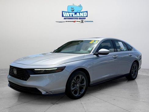 Used 2023 Honda Accord EX image 1
