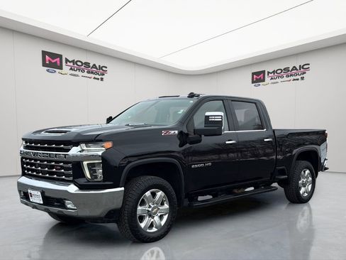 Used 2022 Chevrolet Silverado 2500 LTZ w/ LTZ Convenience Package image 3