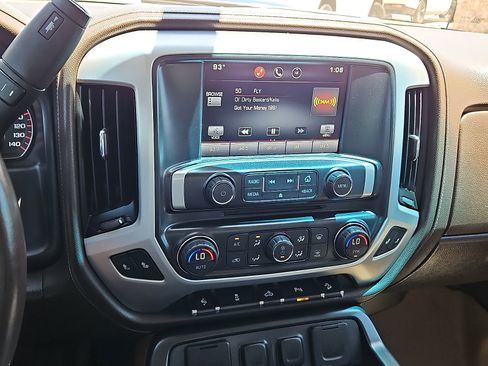 Used 2015 GMC Sierra 2500 SLE w/ SLE Preferred Package AWD/4WD image 14
