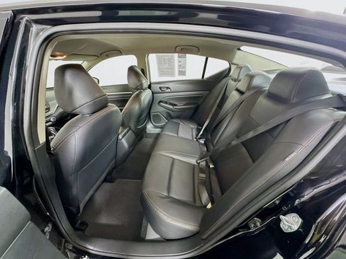 Used 2024 Nissan Altima 2.5 SR image 25