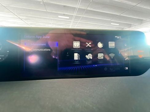 Used 2019 Lexus UX 250h image 21