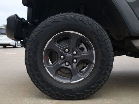 Used 2020 Jeep Gladiator Rubicon image 8