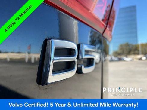 Certified 2023 Volvo XC60 B5 Core image 29