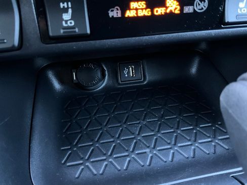 Used 2025 Toyota RAV4 XLE image 25