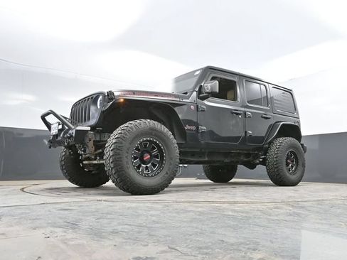Used 2018 Jeep Wrangler Unlimited Rubicon AWD/4WD image 50