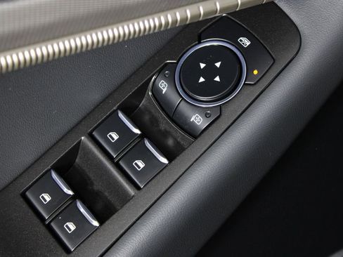 Used 2025 Ford Explorer Active image 20