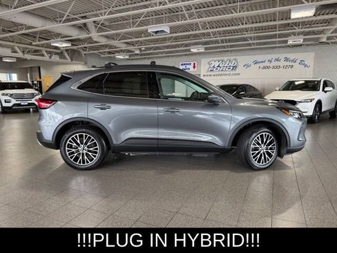 Used 2023 Ford Escape SE w/ PHEV Premium Package FWD image 10