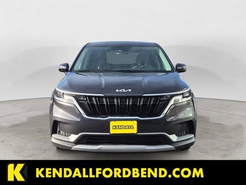 Used 2022 Kia Carnival LX FWD image 8