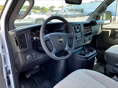 New 2025 Chevrolet Express 3500 w/ Power Convenience Package image 9