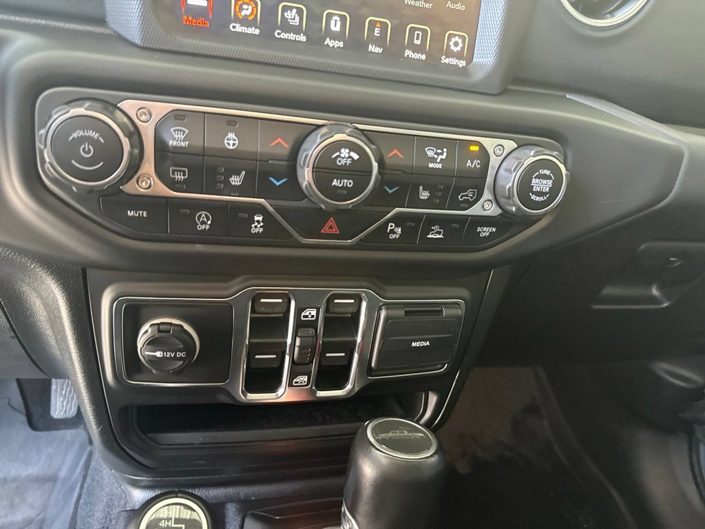 Used 2021 Jeep Gladiator Overland AWD/4WD image 13