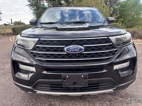 Used 2020 Ford Explorer XLT w/ Equipment Group 202A AWD/4WD image 3