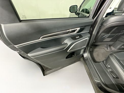 Used 2025 Kia Telluride S FWD image 27