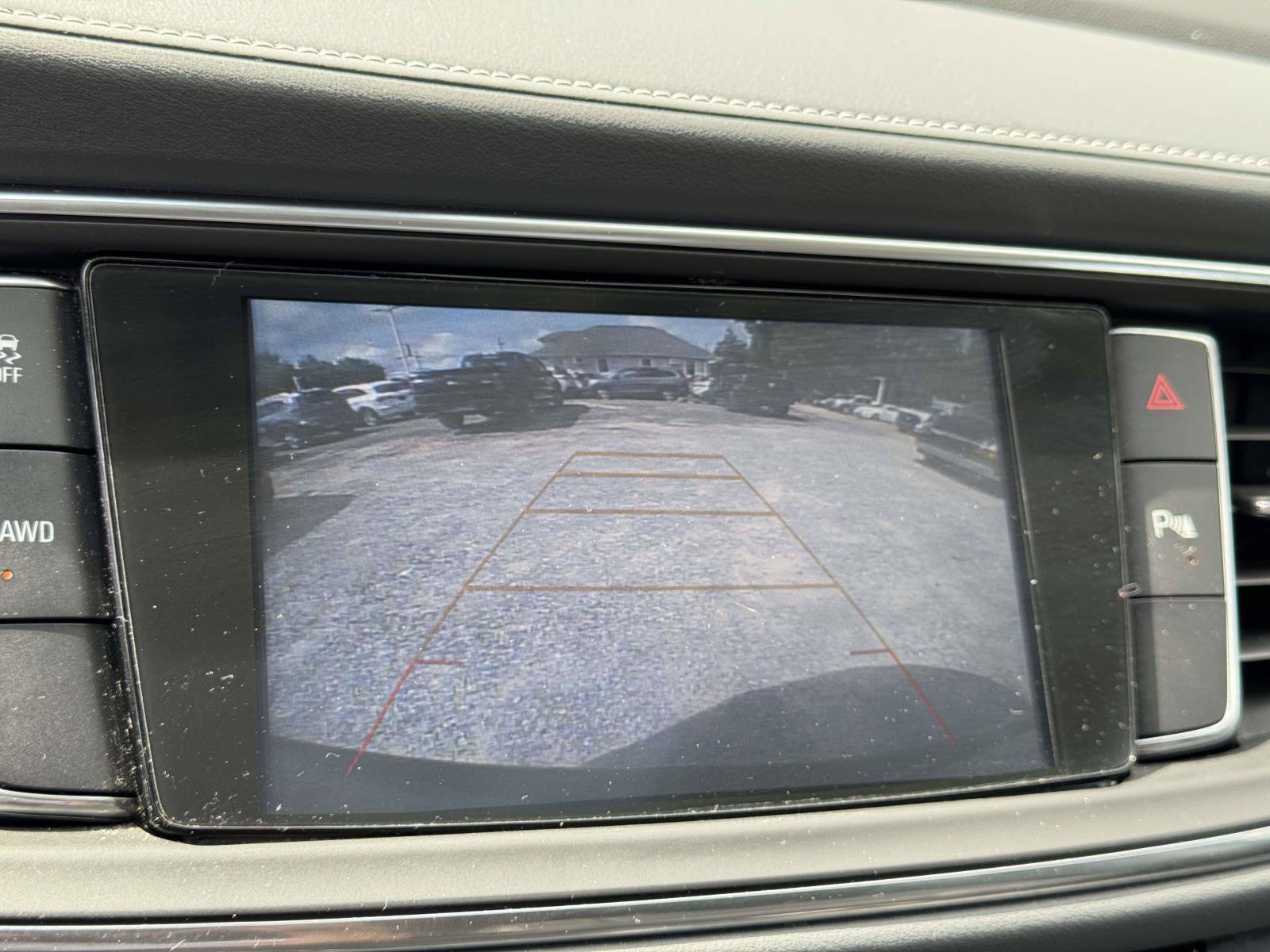 Used 2018 Buick Enclave Essence AWD/4WD image 26