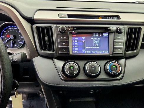Used 2018 Toyota RAV4 LE w/ All Weather Liner Package AWD/4WD image 17