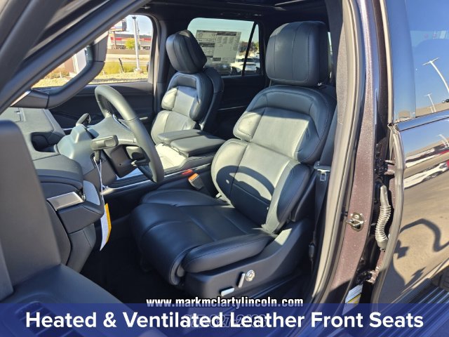 New 2027 Lincoln Navigator Reserve w/ Jet Appearance Package AWD/4WD image 9