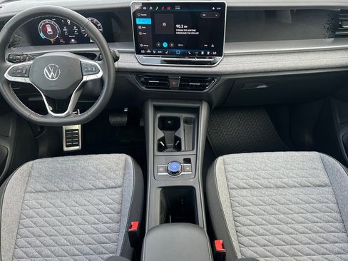 New 2026 Volkswagen Tiguan S image 11