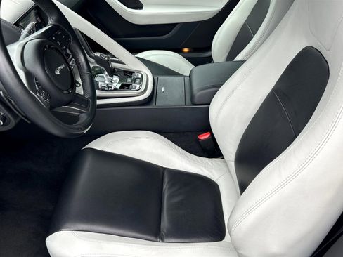 Used 2016 Jaguar F-TYPE Convertible image 9
