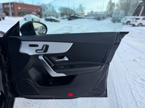 Used 2021 Mercedes-Benz CLA 250 4MATIC image 15
