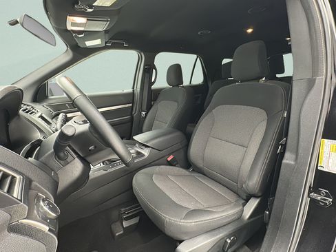 Used 2019 Ford Explorer XLT w/ Class III Trailer Tow Package AWD/4WD image 15