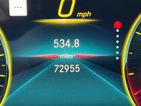 Used 2022 Mercedes-Benz GLS 450 4MATIC image 29