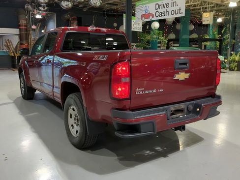 Used 2017 Chevrolet Colorado Z71 AWD/4WD image 11