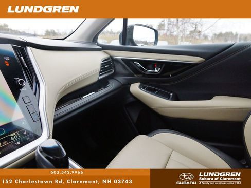 Used 2020 Subaru Outback Limited AWD/4WD image 25